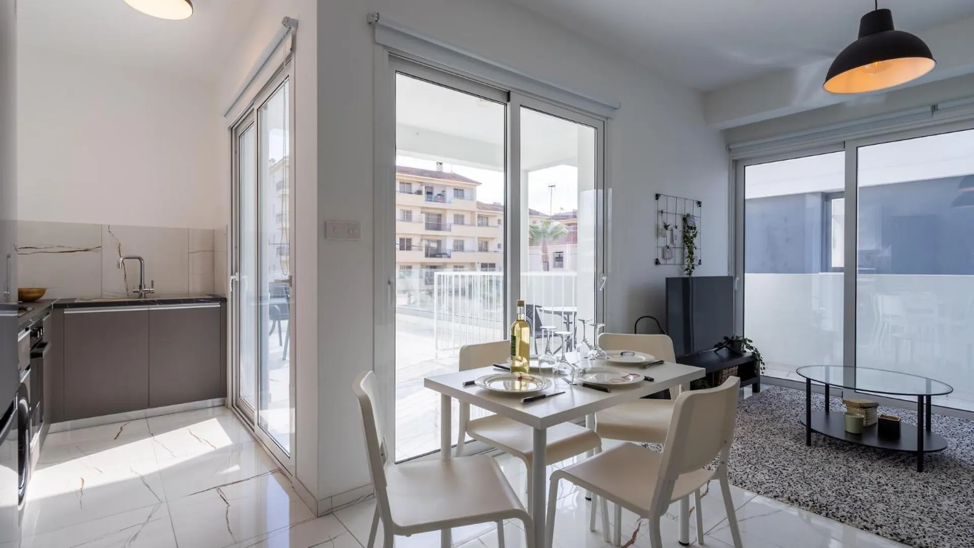 Artemis 1-Bedroom Apartment In Larnaca