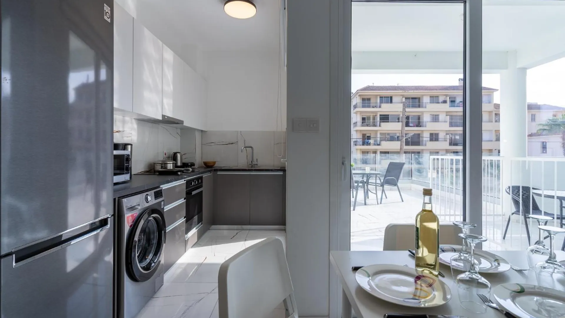 Artemis 1-Bedroom Apartment In Larnaca