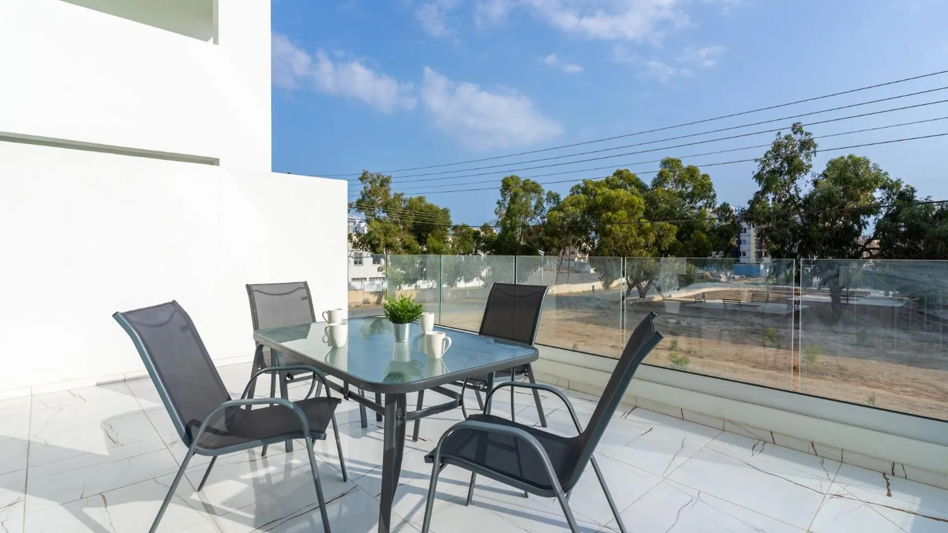Artemis 1-Bedroom Apartment In Larnaca 0*,  Cyprus