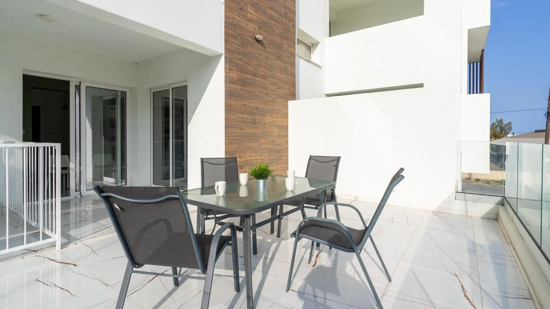 Artemis 1-Bedroom Apartment In Larnaca