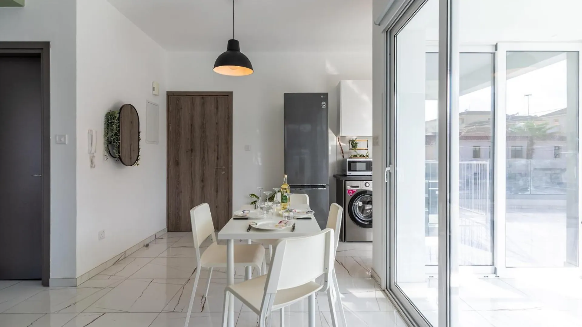 Artemis 1-Bedroom Apartment In Larnaca